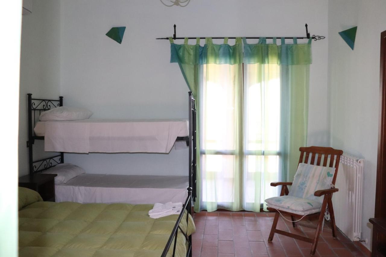 B&B Casale Roshlee Gualdo Cattaneo Eksteriør bilde