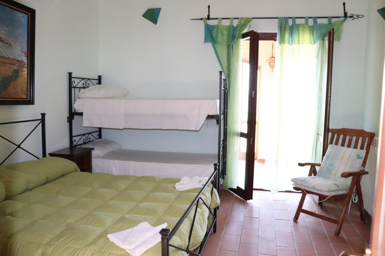 B&B Casale Roshlee Gualdo Cattaneo Eksteriør bilde