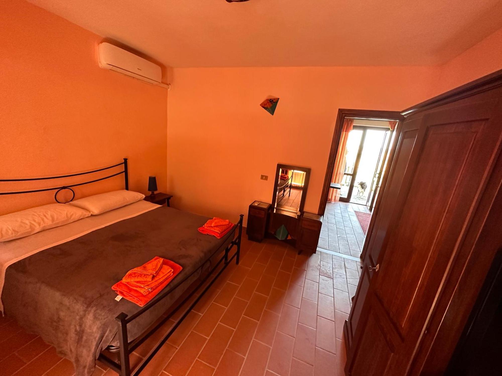 B&B Casale Roshlee Gualdo Cattaneo Eksteriør bilde